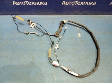 Проводка багажника задняя Toyota Yaris KSP210 1KR-FE 2020