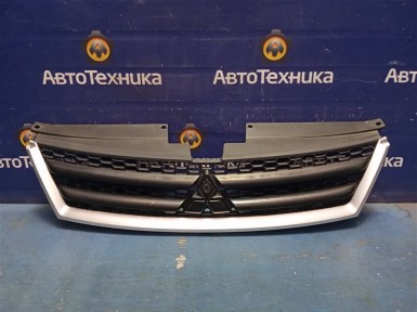 Решетка радиатора Mitsubishi Outlander CW5W  4B12 2006 