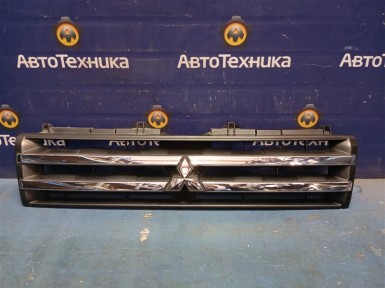 Решетка радиатора Mitsubishi Pajero Mini H58A 4A30 2006
