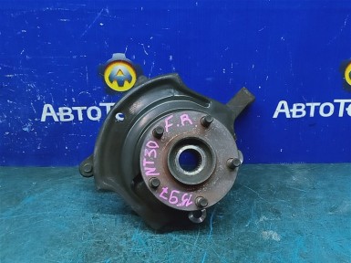 Ступица передняя правая Nissan X-trail NT30  QR20DE 2004 
