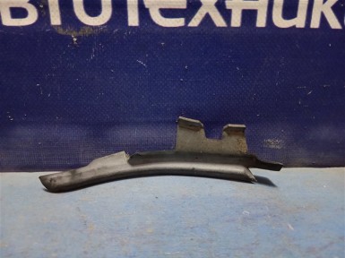 Уголок жабо передний правый Toyota Rush J210E  3SZ-VE 2006 