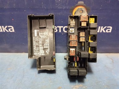 Блок предохранителей Subaru Legacy BH5 EJ206  2001 