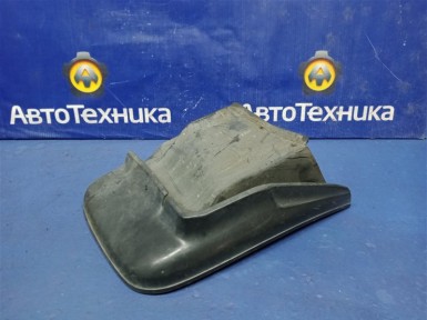 Брызговик задний правый Honda Torneo CF4  F20B 2000 