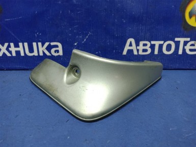 Брызговик передний правый Toyota Premio ZZT240  1ZZ-FE 2004 