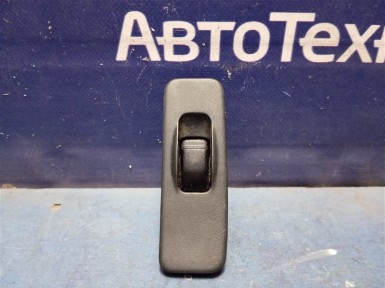 Кнопка стеклоподъёмника передняя левая Mitsubishi  Pajero Mini H58A 4A30 2006 