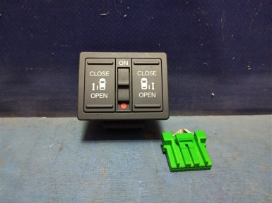 Кнопка управления дверями Honda N-box JF3  S07B 2019 