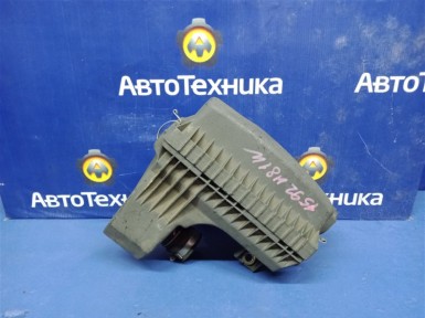 Корпус воздушного фильтра Mitsubishi Ek Wagon H81W 3G83 2002