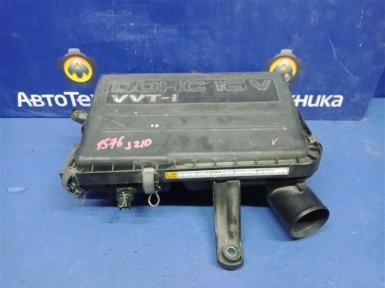 Корпус воздушного фильтра Toyota Rush J210E  3SZ-VE 2006 