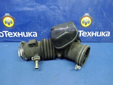 Патрубок воздушного фильтра Nissan Sunny  FB15 QG15DE 2004 
