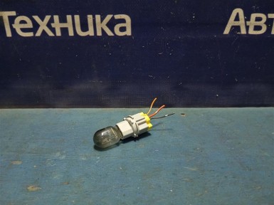 Цоколь лампы задний Mazda Axela BKEP LF-DE  2004 