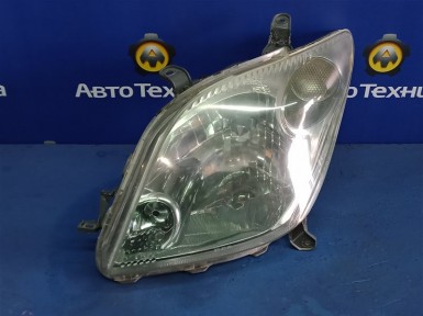 Фара передняя левая Toyota Ist NCP61 1NZ-FE  2005 