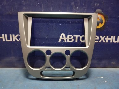 Консоль магнитофона Subaru Impreza GG2 EJ152  2000 