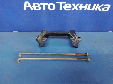 Крепление аккумулятора Mitsubishi Ek Wagon H81W 3G83 2002