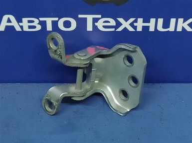 Крепление двери багажника заднее нижнее Toyota  Rush J210E 3SZ-VE 2006 