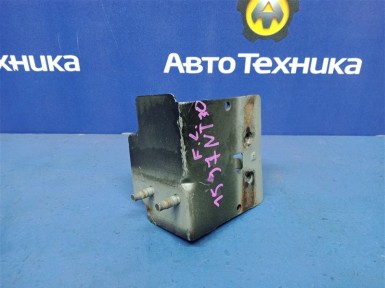 Кронштейн усилителя бампера переднее левое Nissan X-trail NT30 QR20DE 2004