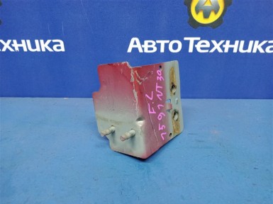 Кронштейн усилителя бампера переднее левое Nissan X-trail NT30 QR20DE 2007