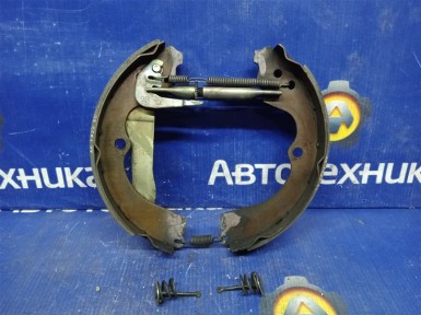 Механизм стояночного тормоза задний правый  Subaru Impreza GG2 EJ152 2000 