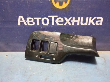 Накладка консоли передней панели правая Subaru  Legacy BH5 EJ206 2001 
