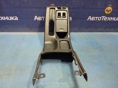 Подстаканник передняя Subaru Legacy BH5 EJ206  2001 