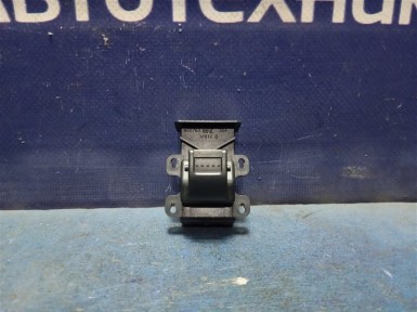 Кнопка стеклоподъёмника передняя левая Honda Fit GD1 L13A 2007