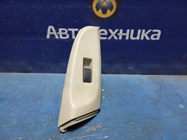 Кнопка стеклоподъёмника задняя правая Nissan Bluebird Sylphy FG10 QG15DE 2004
