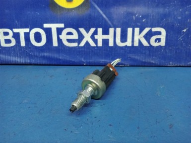 Концевик под педаль тормоза Honda Odyssey  RA6 F23A 2001 