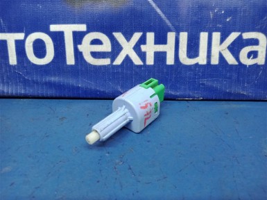 Концевик под педаль тормоза Nissan Dayz Roox  B21A 3B20 2015 
