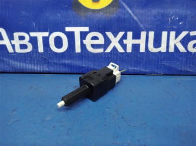 Концевик под педаль тормоза Nissan Primera TNP12 QR20DE 2005