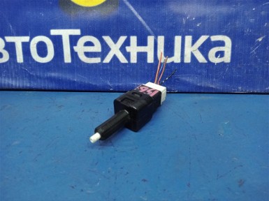 Концевик под педаль тормоза Nissan Sunny FB15 QG15DE 2004
