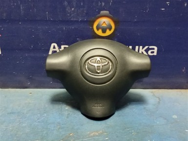 Подушка безопасности водителя Toyota Vitz  SCP10 1SZ-FE 2004 