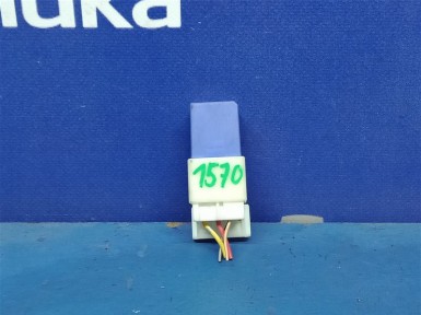 Реле Nissan Primera TNP12 QR20DE 2005