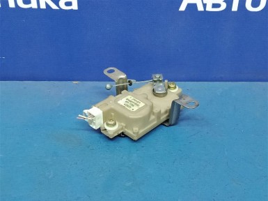 Замок багажника задний Nissan Bluebird Sylphy  QG10 QG18DE 2004 
