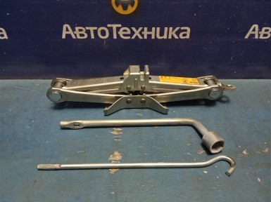Домкрат Nissan Note E12 HR12DDR 2012 