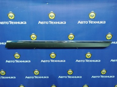 Накладка на дверь передняя правая Infiniti  Ex37 NJ50 VQ37VHR 2010 