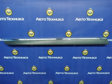 Накладка на дверь передняя левая Infiniti  Ex37 NJ50 VQ37VHR 2010 