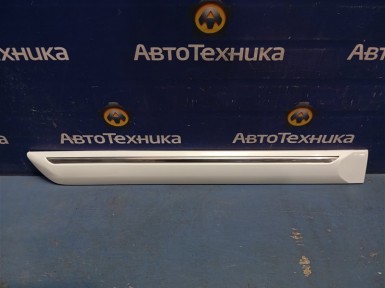 Накладка на дверь задняя правая Suzuki Grand  Escudo TX92W H27A 2003 
