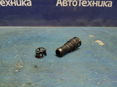 Патрубок радиатора печки Mazda Axela BKEP LF-DE 2004