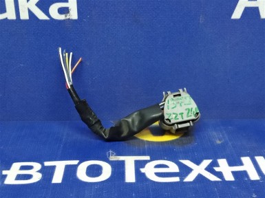 Разъем топливного насоса Toyota Allion ZZT240 1ZZ-FE 2004