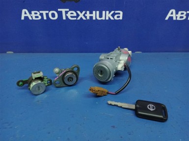 Замок зажигания Nissan Primera TNP12 QR20DE 2005