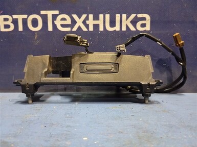 Кнопка открывания багажника задняя Nissan  Tiida C11 HR15DE 2011 