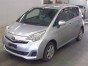 Дверь боковая дверь Toyota Ractis NCP125 1NZ-FE